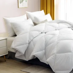 Snúanleg sæng með microfiber efni og endurunninni pólýester fyllingu – lang útgáfa, andar vel og hentar viðkvæmum svefngestum