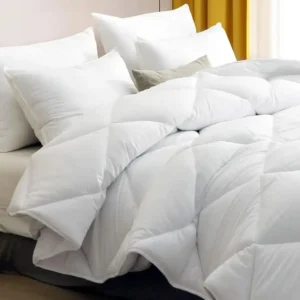 Snúanleg sæng með microfiber efni og endurunninni pólýester fyllingu – lang útgáfa, andar vel og hentar viðkvæmum svefngestum